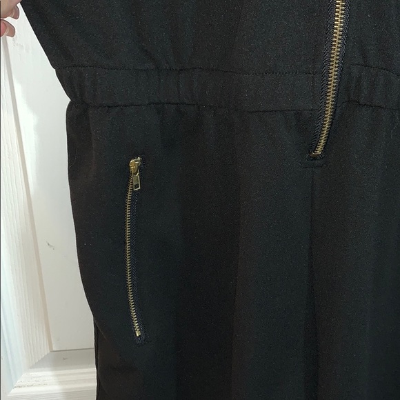 J for JUSTIFY | Black Zip-Up Romper - Picture 3 of 4